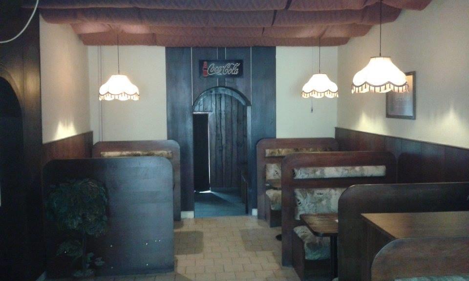 Готель Bakin Bar Тршебич Екстер'єр фото